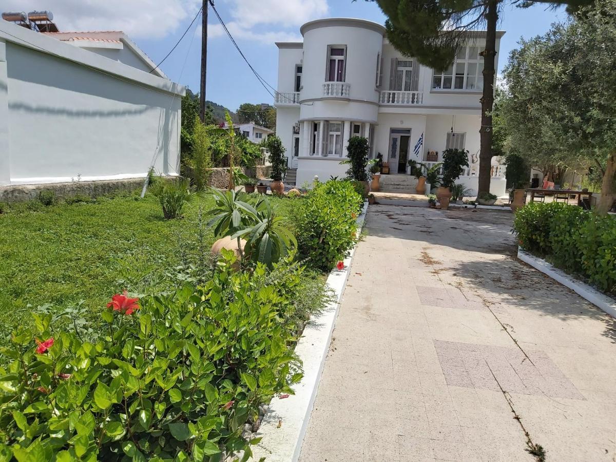 Tower Traditional Pool Villa Kremasti  Exterior photo